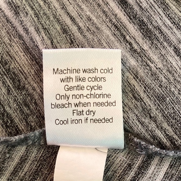 Women’s size XS Apt 9 gray short-sleeved soft and comfy dress with pockets - Picture 5 of 6